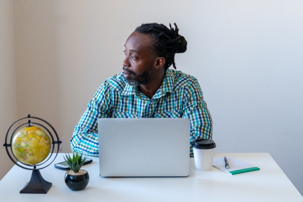 black-man-working-from-home-office_t20_bxEdG6